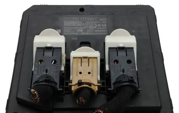 Seat Arona Central body control module 2Q0937088C