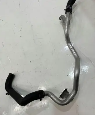 Audi A8 S8 D4 4H Engine coolant pipe/hose 4H0121485R | 888.119.535