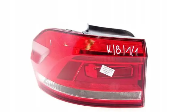 Volkswagen Touran III Rear/tail lights 5TA945095A