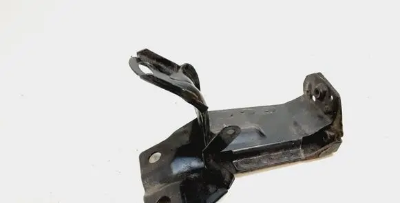 Volvo XC60 Radiator mount bracket 31261932