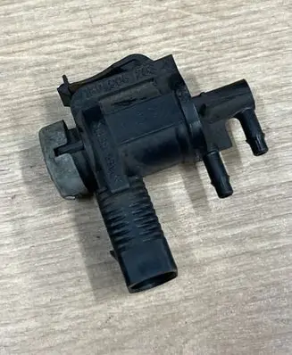 Seat Toledo II (1M) Turbo solenoid valve 1K0906283A