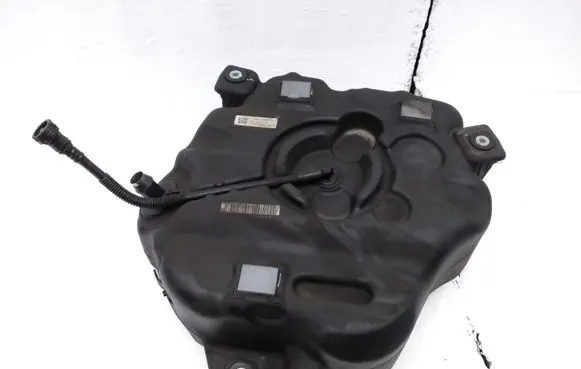 BMW 7 G11 G12 AdBlue liquid reservoir 7378033 195660 19566010