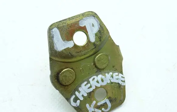 Jeep Cherokee III KJ Front door lock loop/hook striker JEEP_LIBERTY_KJ_RYGIEL_ZAMKA_DRZWI_LEWY_PRZÓD