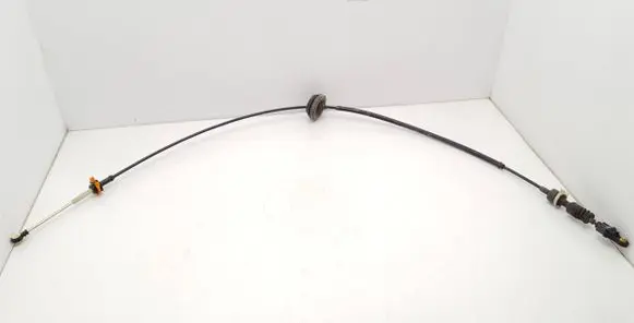Gear shift cable linkage