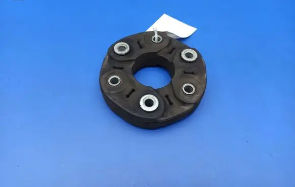BMW 6 E63 E64 Rear prop shaft donut coupling/joint 7512619