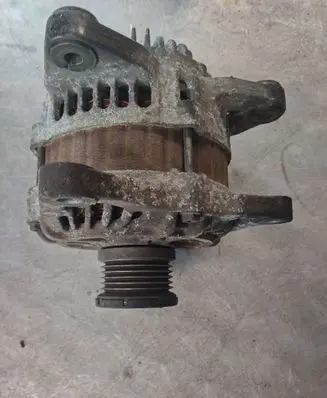 Nissan Qashqai+2 Generator/alternator 23100JD200