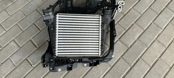Porsche Macan (95B) Intercooler radiator 95B145803G