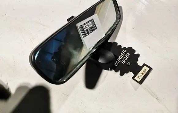 Subaru Legacy Rear view mirror (interior) e13010836