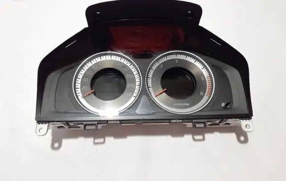 Volvo V60 Speedometer (instrument cluster) 31343325