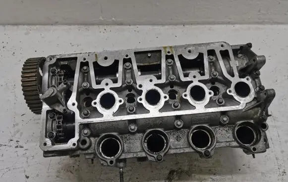 Ford C-MAX II Engine head 9682446510