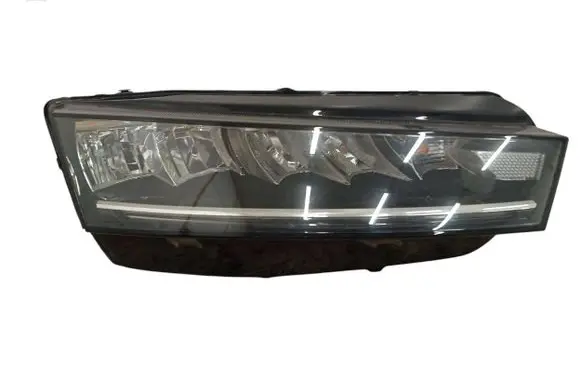 Skoda Octavia Mk4 Headlight/headlamp 5E4941016 030111823200