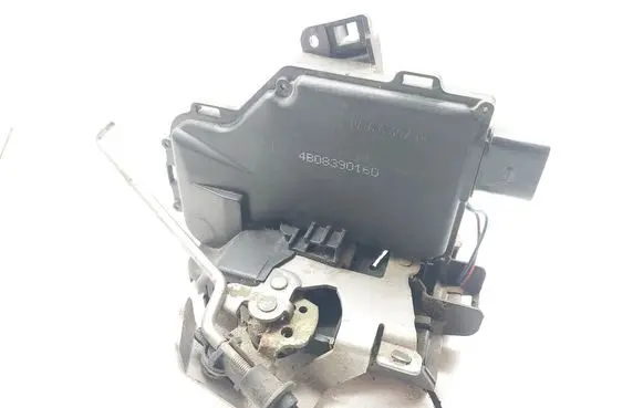 Audi A4 S4 B6 8E 8H Rear door lock 4B0839016D 21071M