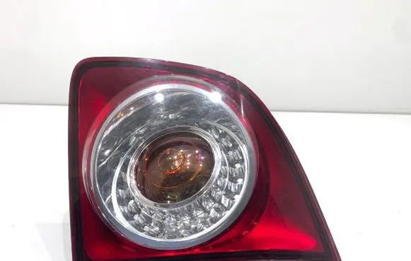 Volkswagen Golf Plus Rear/tail lights 5M0945094S