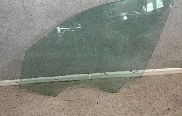 BMW X3 G01 Front door window glass four-door 7480561