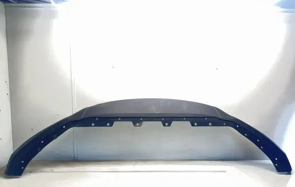 Front bumper lip