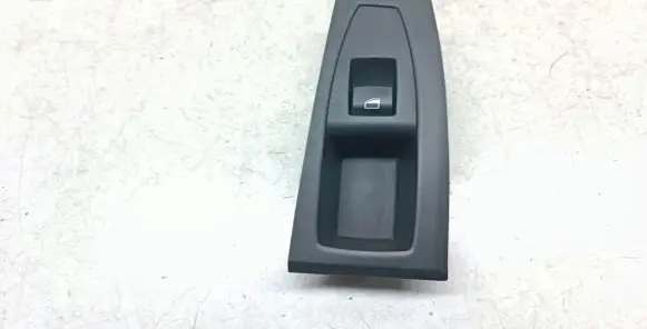 BMW 2 F46 Electric window control switch 9208107