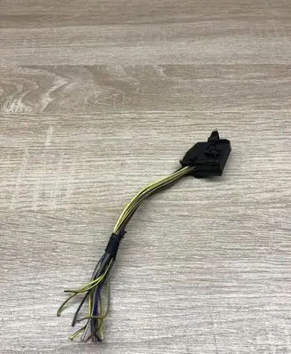 BMW 5 E60 E61 Plug wire 8364654