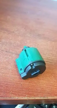 BMW 7 E38 Fog light switch 6901342