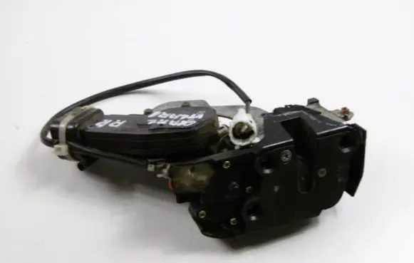 Suzuki Grand Vitara I Front door lock