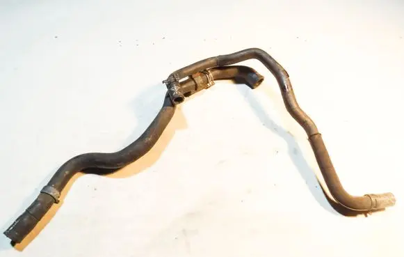 Volkswagen PASSAT B6 Engine coolant pipe/hose 3C0122101EN