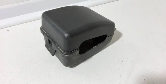 Other engine bay part
