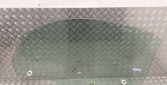 Lexus SC 430 Front door window/glass (coupe) 