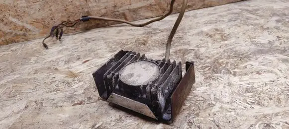Mercedes-Benz SL R107 Ignition amplifier control unit 0227051012