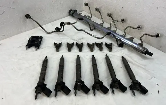 BMW 5 F10 F11 Fuel injection system set 7823461 0445117 7805423