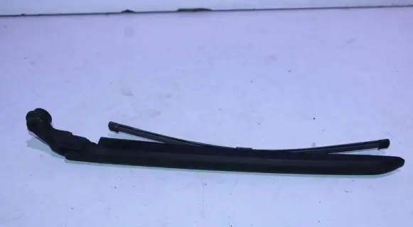 Volvo XC60 Rear wiper blade arm