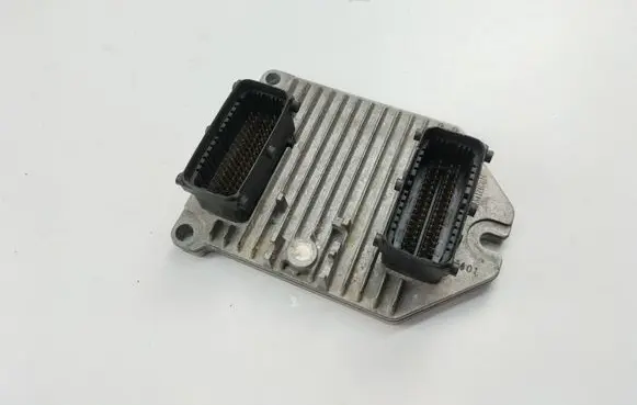 Opel Zafira A Engine control unit/module ECU 09158726 S0100510 5WK9157