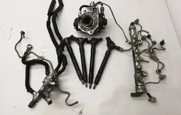 Mazda CX-5 Fuel injection system set SH0113800D