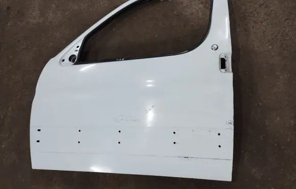Door (2 Door Coupe)