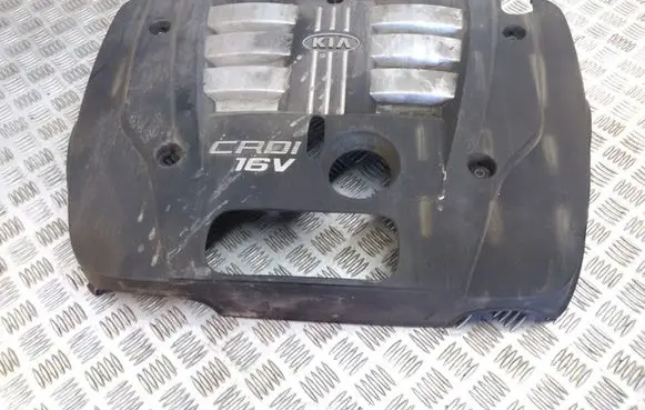 KIA Sorento Engine cover (trim)
