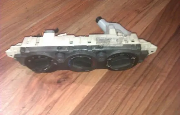 Ford Focus Climate control unit 69607003