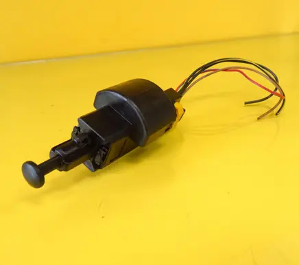 Toyota Yaris Brake pedal sensor switch 09132299