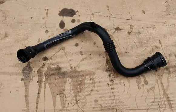 Intercooler hose/pipe