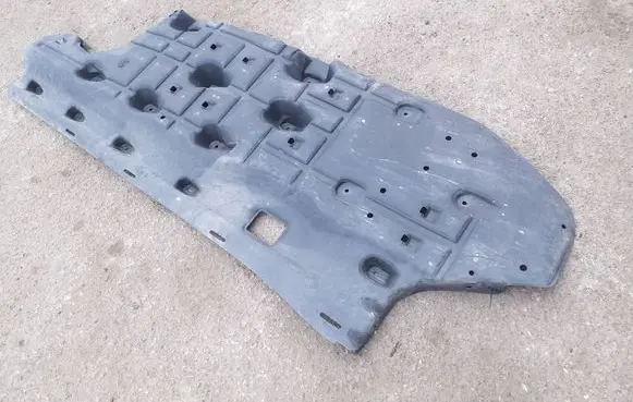 Maserati Levante Side bottom protection 670032422DX