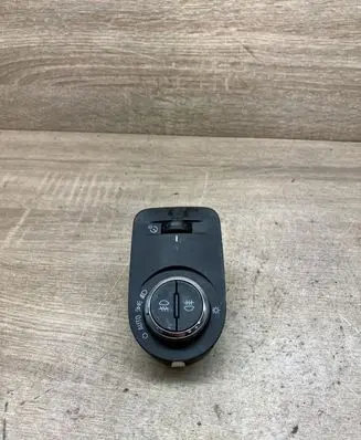 Opel Zafira C Light switch 20930746 321466 52820746