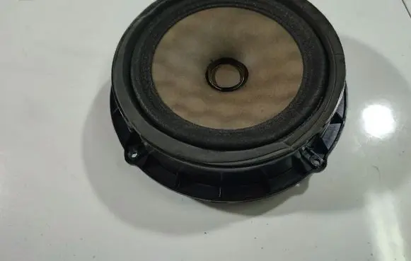 Toyota Auris 150 Front door speaker