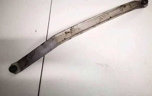 Fuel tank mounting bracket