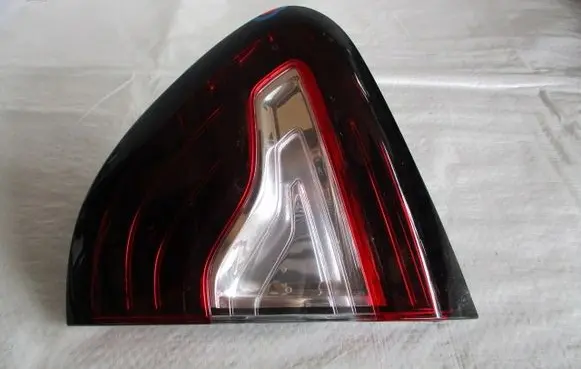 Renault Captur Tailgate rear/tail lights