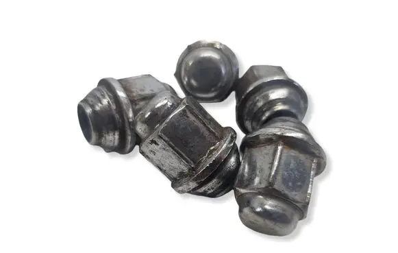 Hyundai i30 Nuts/bolts 1234