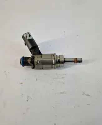 Audi A6 S6 C6 4F Fuel injector 06E906036C