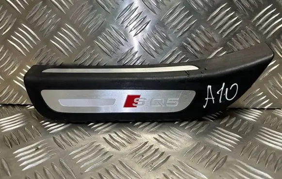 Audi Q5 SQ5 8R Rear sill trim cover 8R0853375