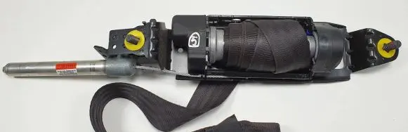 Volvo C30 Front seatbelt 30642223