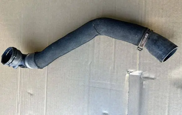 Audi A4 S4 B8 8K Engine coolant pipe/hose 8K0122293