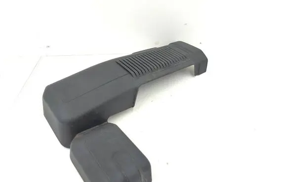 Volkswagen Jetta VI Engine cover (trim) 5C6806441