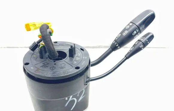 Mercedes-Benz CLC CL203 Wiper turn signal indicator stalk/switch A2035408145