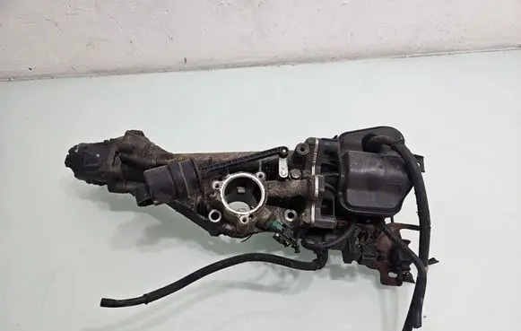 Opel Insignia A EGR valve 55566052