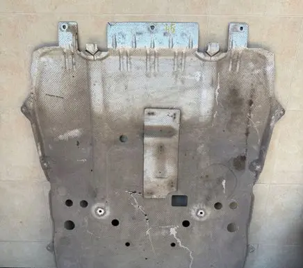 Opel Grandland X Engine splash shield/under tray 9828797280